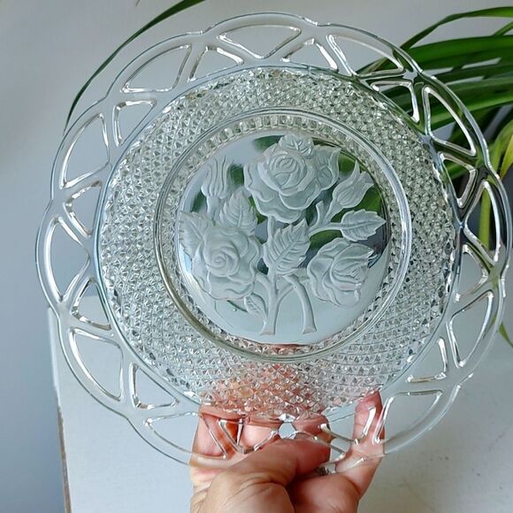 Vintage Glass Bowl - Picture 3 of 5